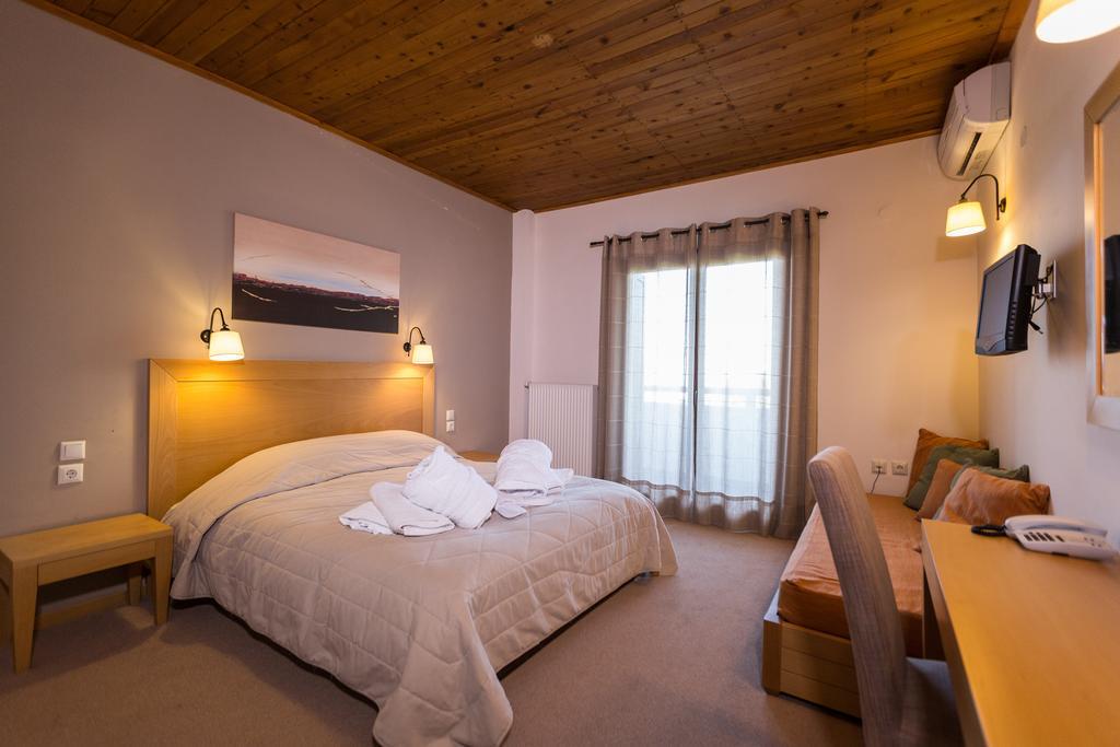 Hotel San Stefano Tsagkarada Oda fotoğraf